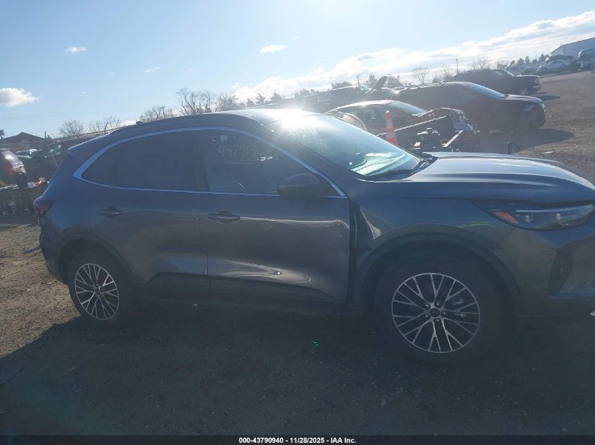 2024 Ford Escape Phev VIN: 1FMCU0E13RUA35667 Lot: 43790940