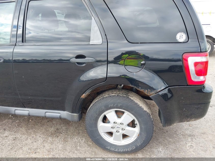 2008 Ford Escape Xlt VIN: 1FMCU93158KC25195 Lot: 43790963