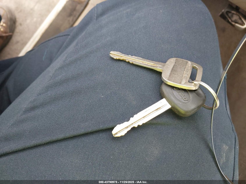 2005 Toyota Corolla Ce VIN: 1NXBR32EX5Z346917 Lot: 43790975