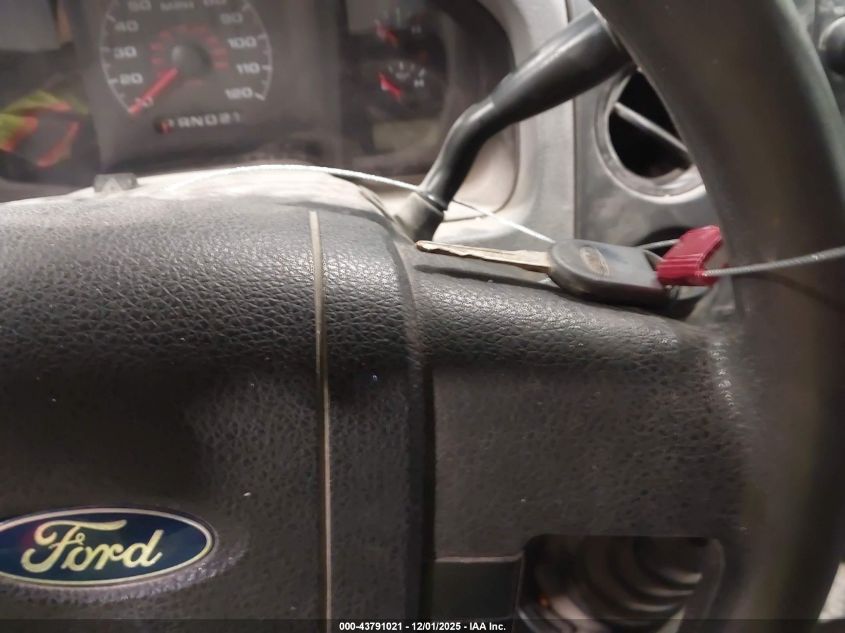 2006 Ford F-150 Stx/Xl/Xlt VIN: 1FTRF14W66KC92163 Lot: 43791021