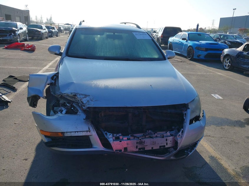 2007 Volkswagen Passat 2.0T VIN: WVWLK93C07E057152 Lot: 43791030