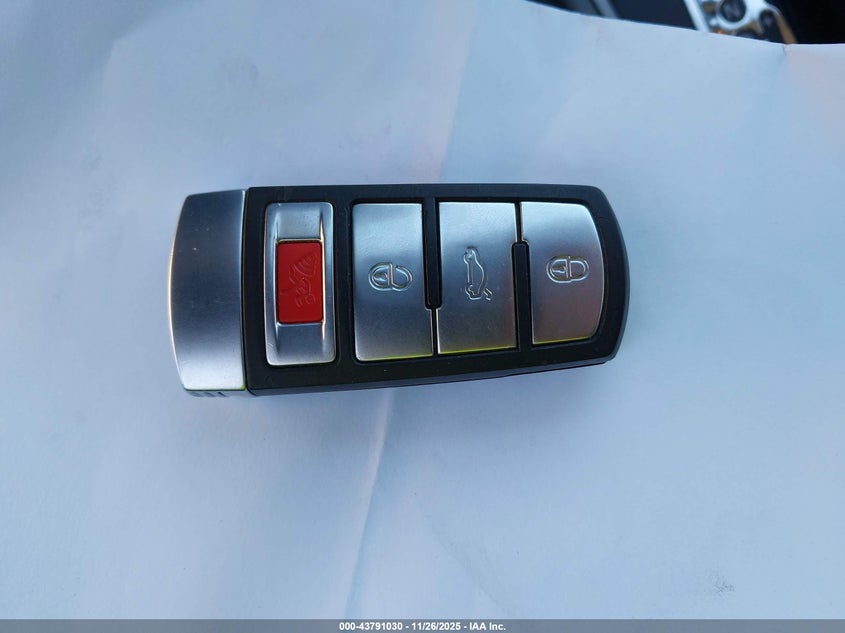 2007 Volkswagen Passat 2.0T VIN: WVWLK93C07E057152 Lot: 43791030