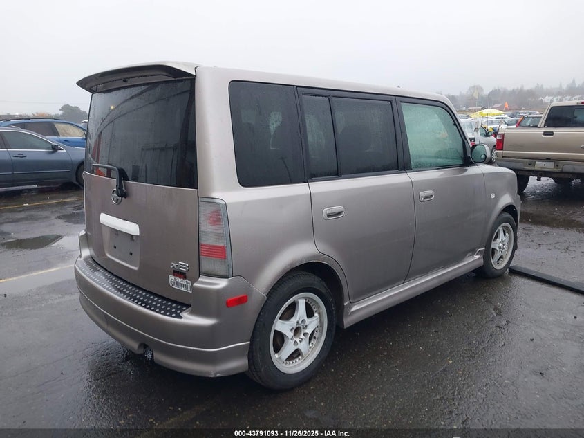 JTLKT324340131659 2004 SCION XB photo no. 4