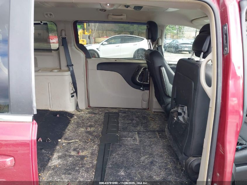 2016 Chrysler Town & Country Touring VIN: 2C4RC1BG2GR207813 Lot: 43791098