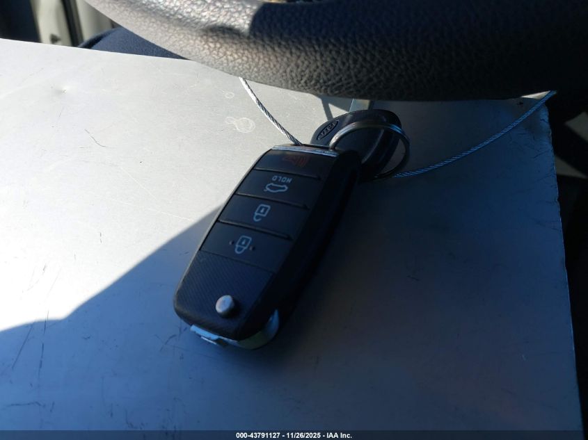 2018 Kia Optima Lx VIN: KNAGT4L35J5216625 Lot: 43791127