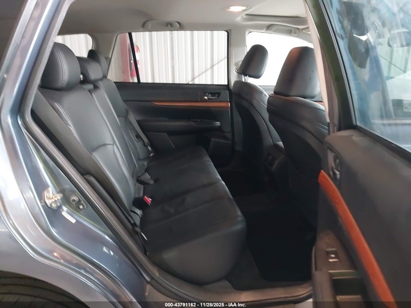 2013 Subaru Outback 2.5I Limited VIN: 4S4BRBKC4D3281656 Lot: 43791162