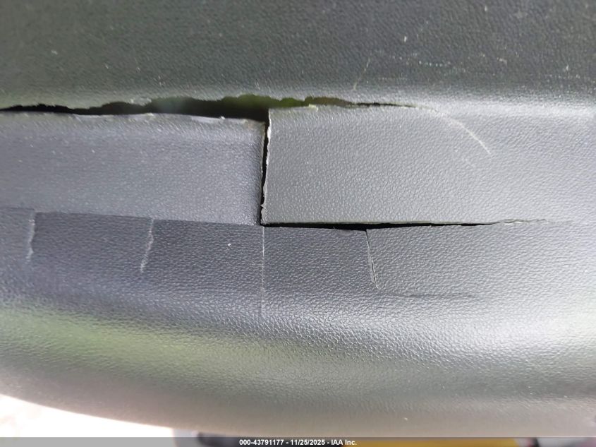 2010 Kia Soul + VIN: KNDJT2A23A7032411 Lot: 43791177