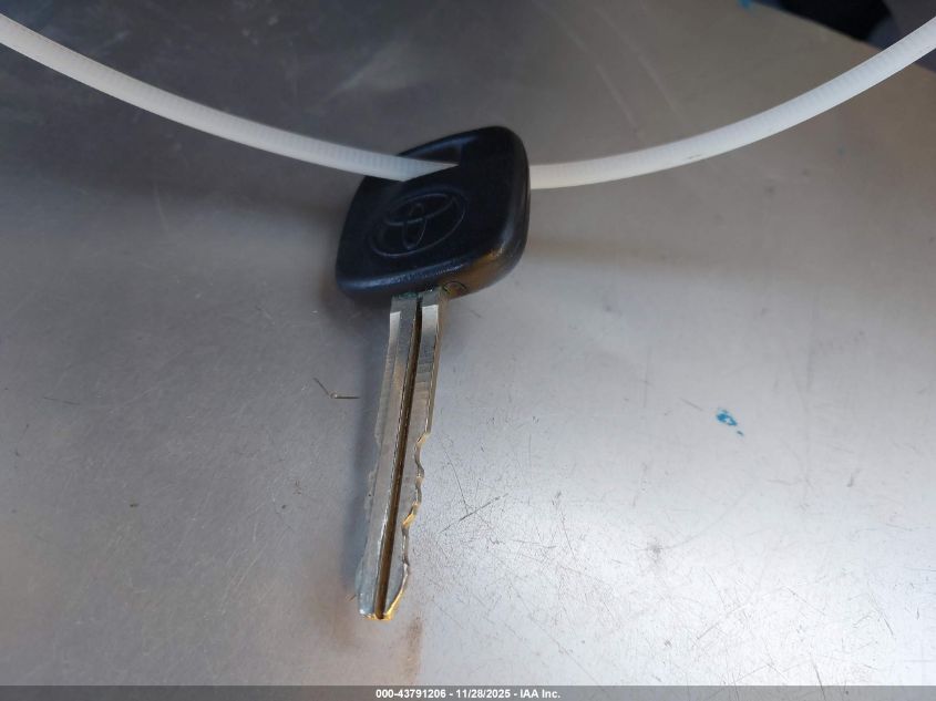 2004 Toyota Corolla Le VIN: JTDBR32E642028761 Lot: 43791206