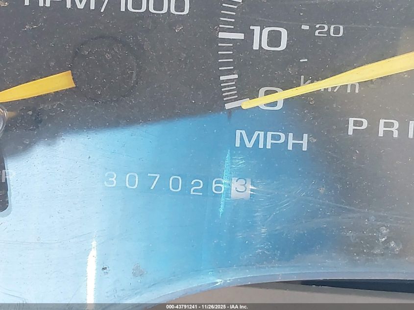 1997 Chevrolet Suburban 1500 VIN: 3GNEC16R7VG149539 Lot: 43791241