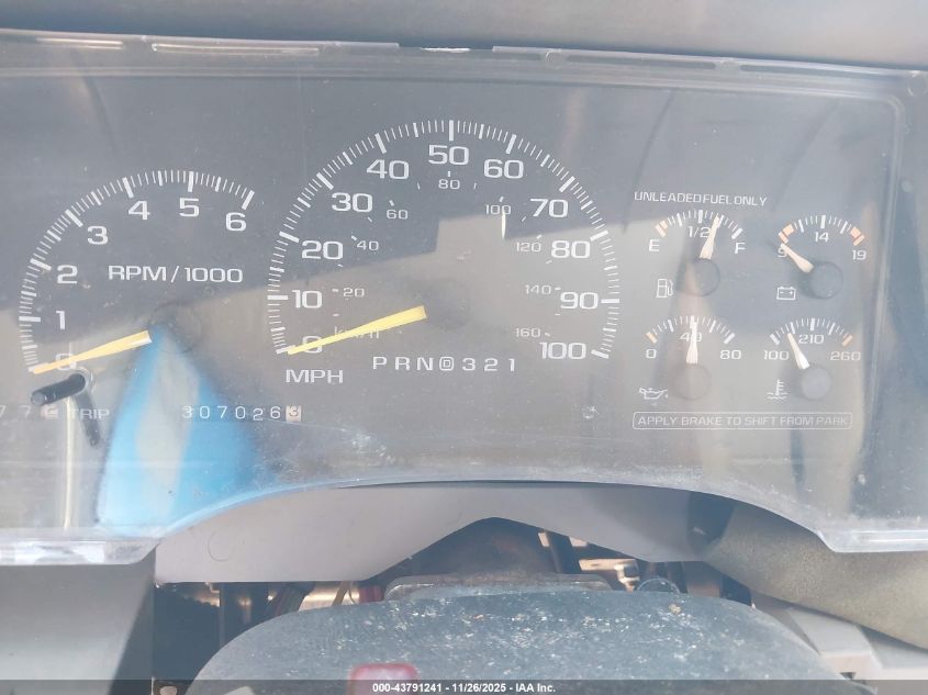 1997 Chevrolet Suburban 1500 VIN: 3GNEC16R7VG149539 Lot: 43791241