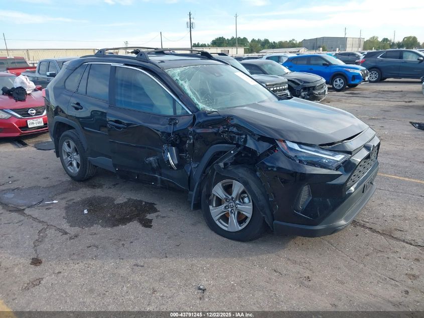 TOYOTA RAV4 XLE