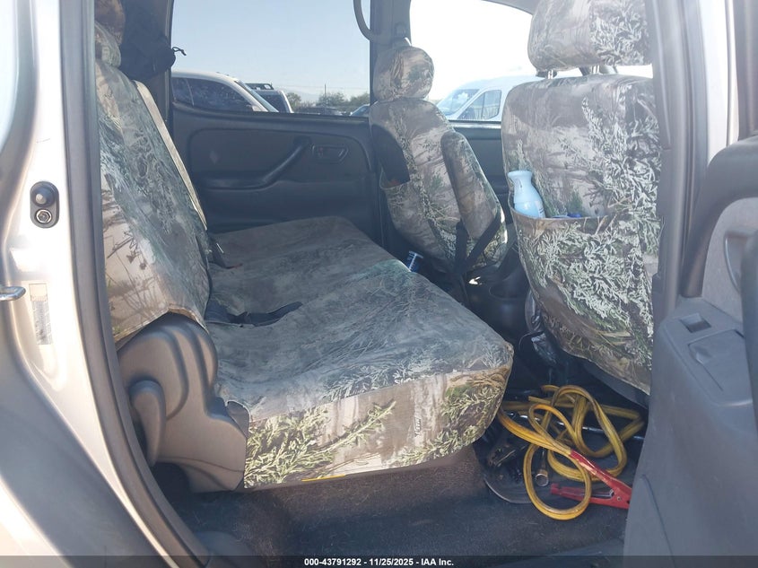 2004 Toyota Tundra Sr5 V8 VIN: 5TBDT44184S463552 Lot: 43791292