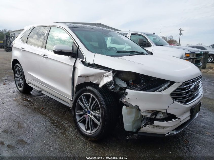 FORD EDGE TITANIUM