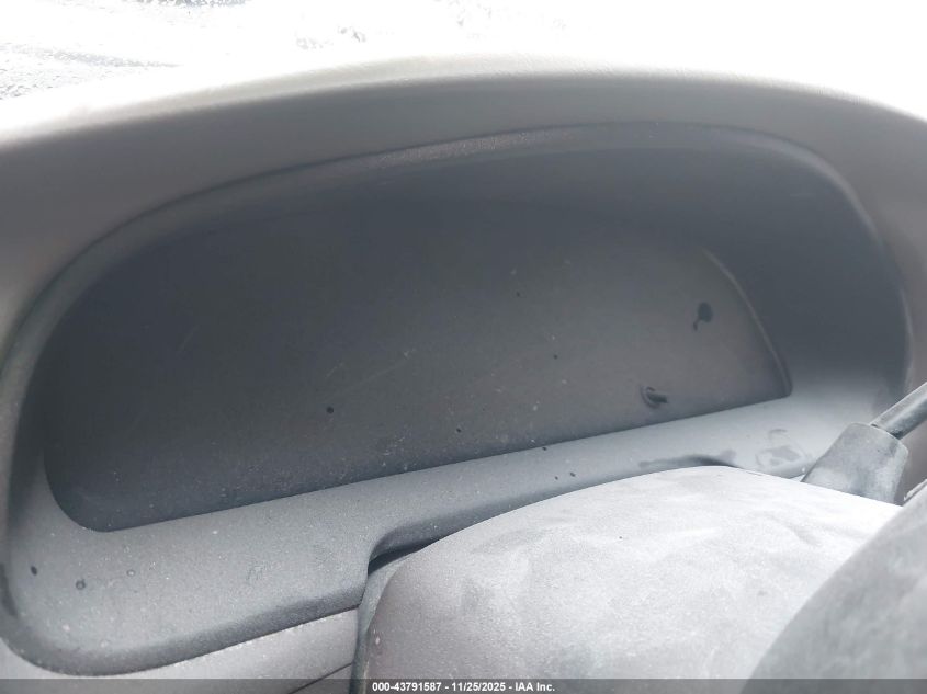 2005 Toyota Sequoia Limited V8 VIN: 5TDZT38A15S249456 Lot: 43791587