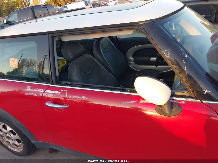 2003 Mini Cooper VIN: WMWRC33483TJ50646 Lot: 43791624