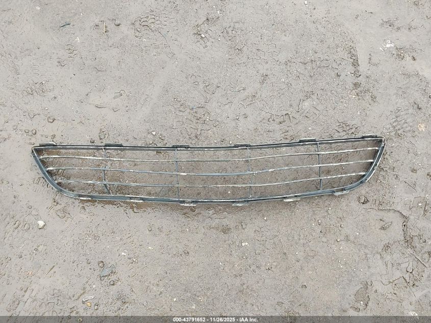 2009 Toyota Yaris VIN: JTDBT903794043478 Lot: 43791652