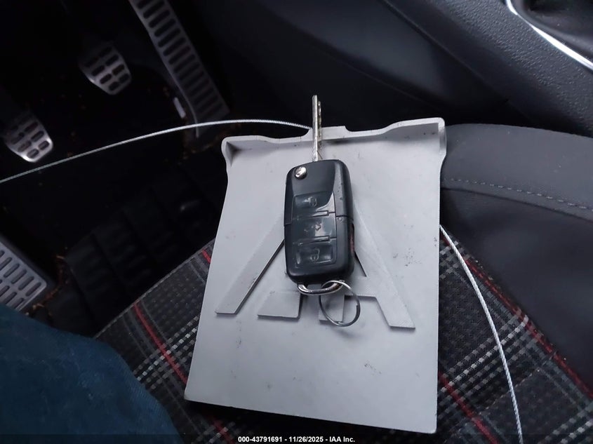 2009 Volkswagen Gti 4-Door VIN: WVWGV91K19W045771 Lot: 43791691