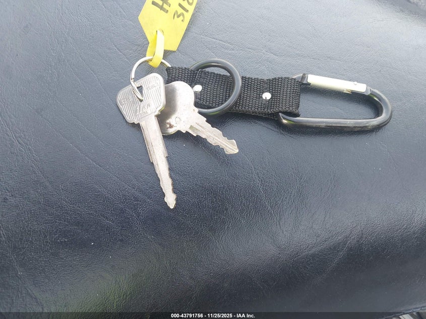 2000 Yamaha Xvs1100 VIN: JYAVP11E2YA009964 Lot: 43791756