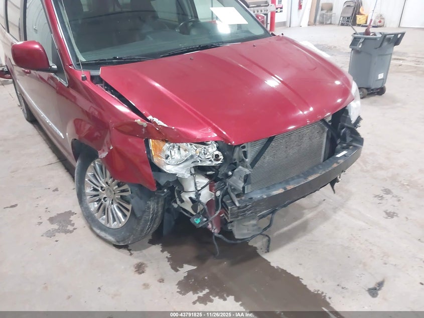 2014 Chrysler Town & Country Touring VIN: 2C4RC1BG8ER271660 Lot: 43791825