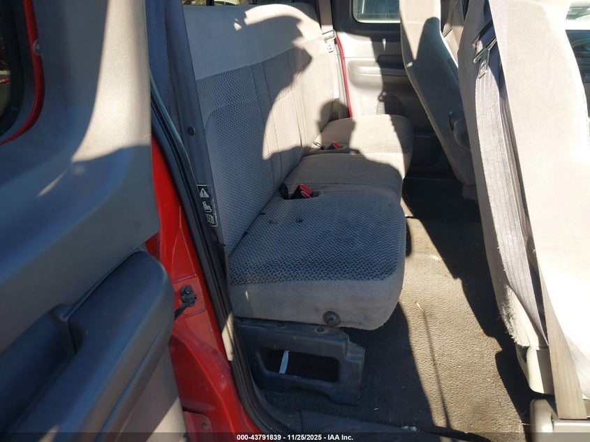 2000 Ford F-150 Lariat/Work Series/Xl/Xlt VIN: 1FTRX17W2YKA51244 Lot: 43791839