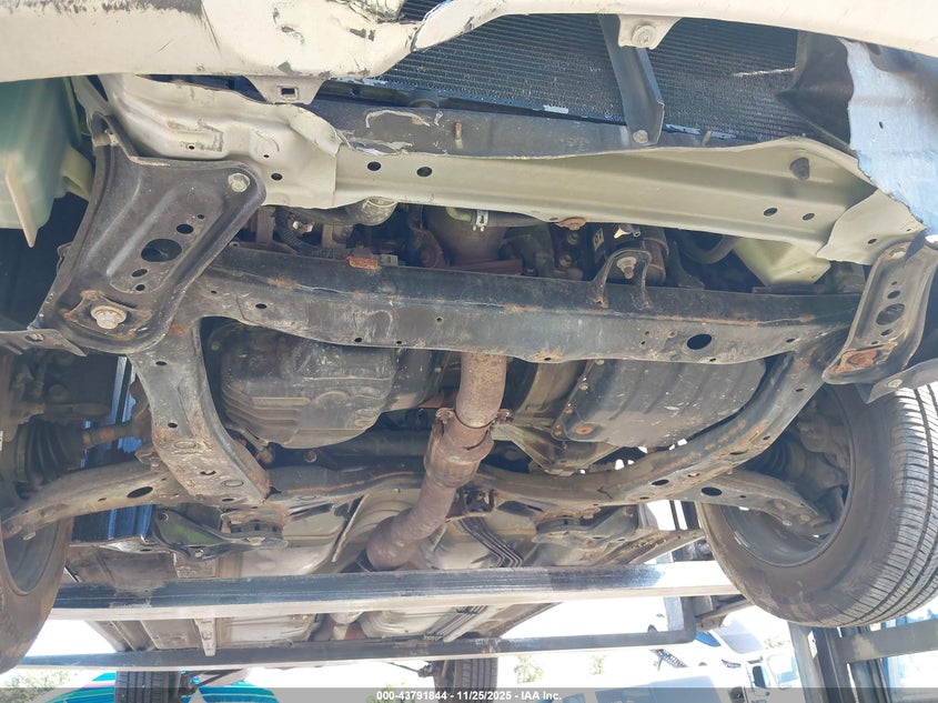 2003 Toyota Camry Le VIN: 4T1BE32K43U194647 Lot: 43791844