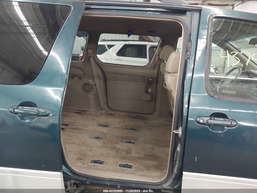 1998 Toyota Sienna Xle VIN: 4T3ZF13C3WU040420 Lot: 43791859