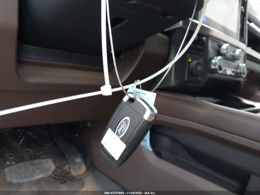 2025 Ford F-350 King Ranch VIN: 1FT8W3DM8SEC02896 Lot: 43791884