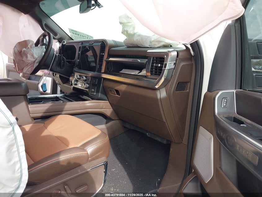 2025 Ford F-350 King Ranch VIN: 1FT8W3DM8SEC02896 Lot: 43791884