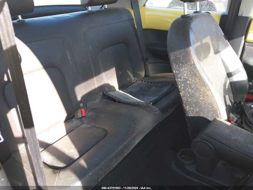 2010 Volkswagen New Beetle 2.5L VIN: 3VWRW3AGOAMO26368 Lot: 43791953