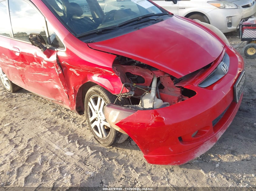 2008 Honda Fit Sport VIN: JHMGD386X8S067331 Lot: 43791956