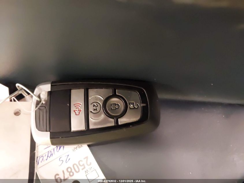 2025 Ford Maverick Xlt VIN: 3FTTW8JA9SRB36759 Lot: 43792032