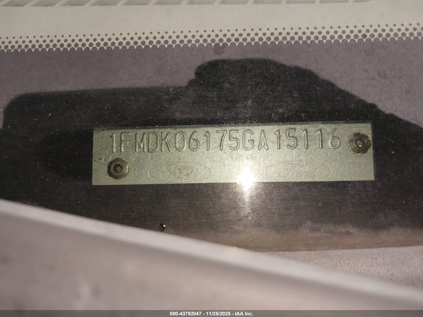 2005 Ford Freestyle Limited VIN: 1FMDK06175GA15116 Lot: 43792047
