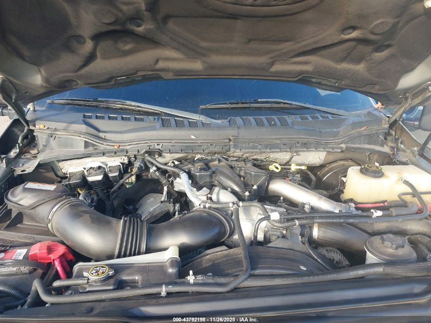 2019 Ford F-350 Lariat VIN: 1FT8W3BT8KED05553 Lot: 43792198