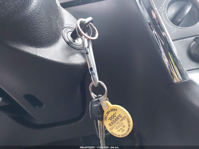 2008 Toyota Matrix Xr VIN: 2T1KR30E38C716503 Lot: 43792257