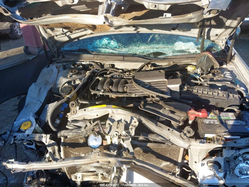 2001 Infiniti I30 Luxury VIN: JNKCA31A31T007364 Lot: 43792277