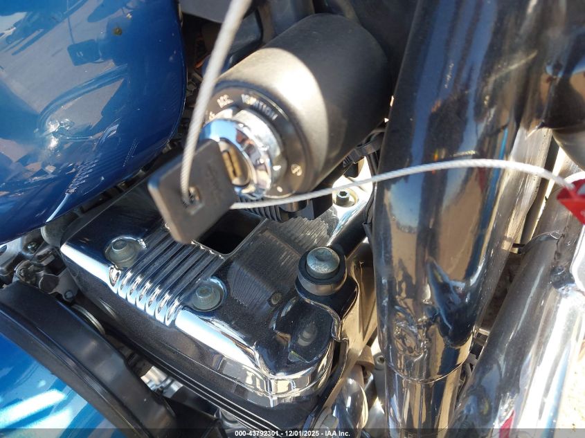 2005 Harley-Davidson Xl1200 C VIN: 1HD1CGP1X5K405313 Lot: 43792301