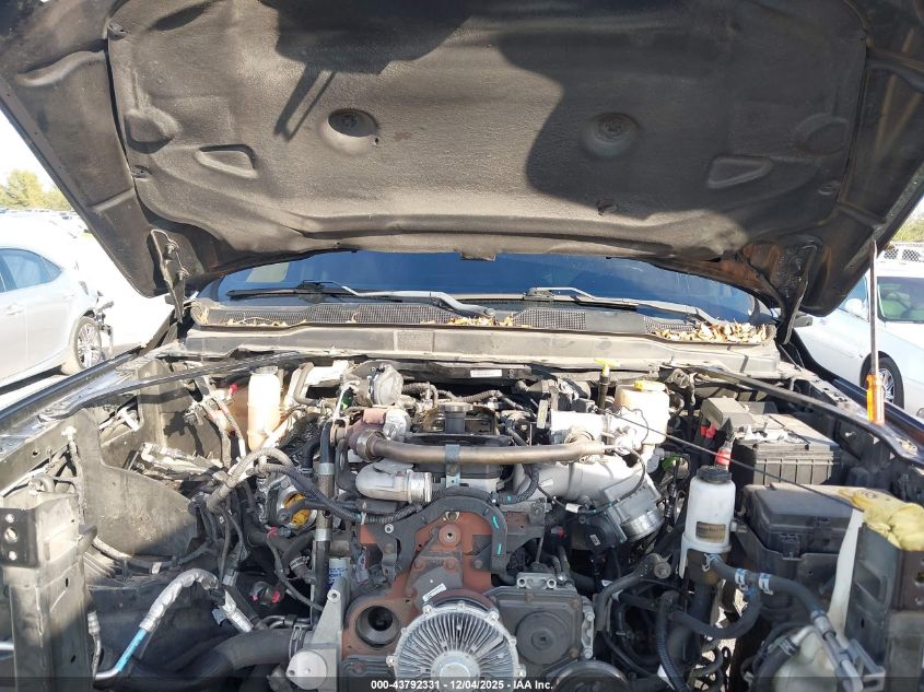 2022 Ram 3500 Tradesman 4X4 8' Box VIN: 3C63RRGL7NG293056 Lot: 43792331