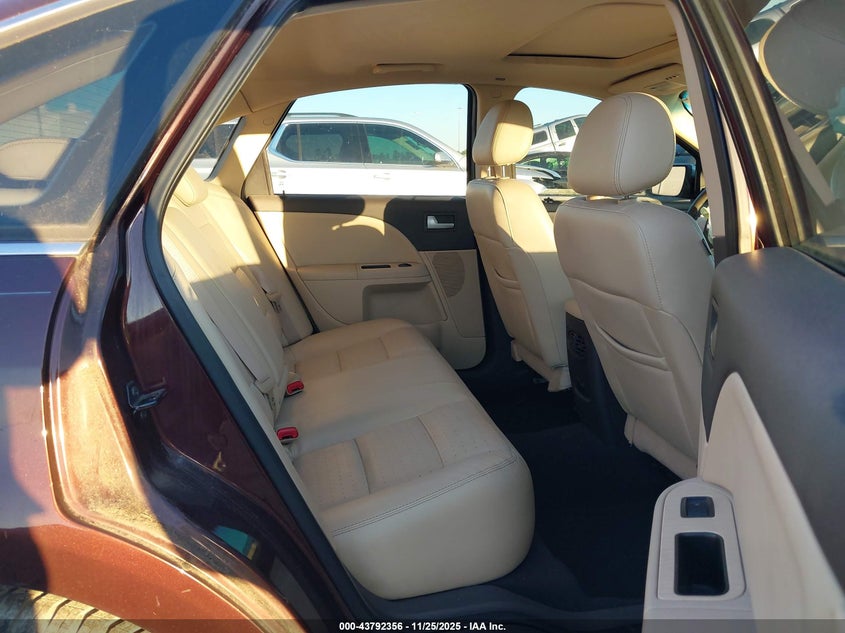 2009 Mercury Sable Premier VIN: 1MEHM42W59G610088 Lot: 43792356