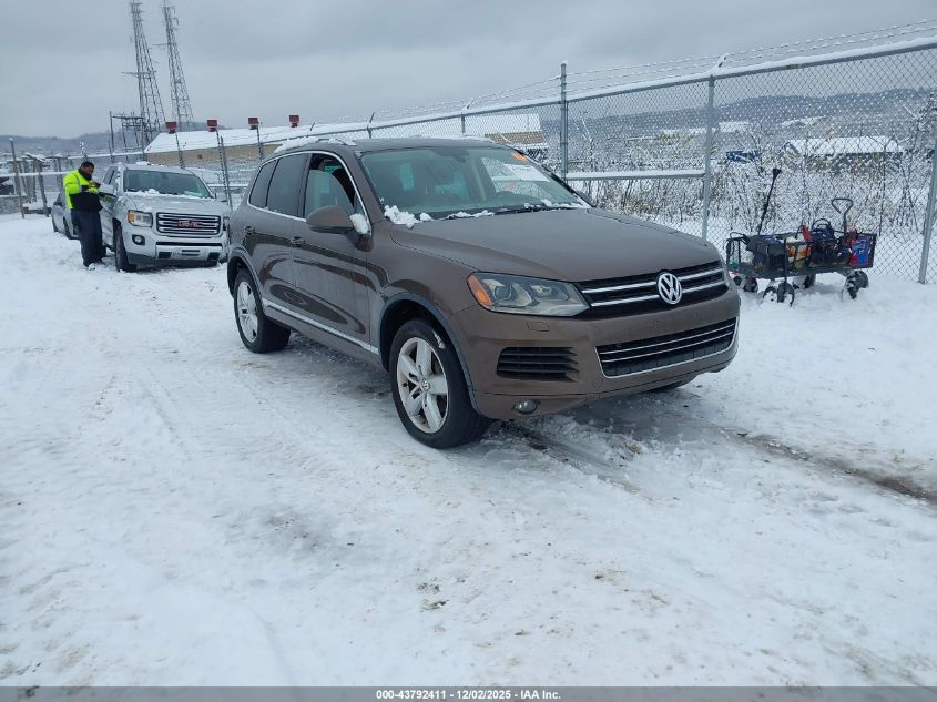 VOLKSWAGEN TOUAREG VR6 LUX