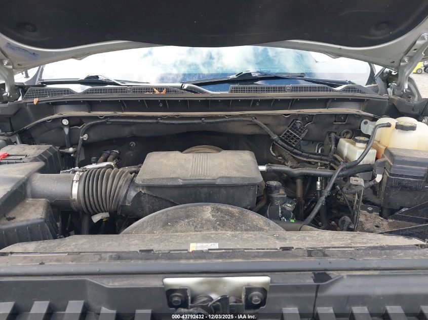 2022 GMC Sierra 3500Hd 4Wd Standard Bed Slt VIN: 1GT49UE79NF156479 Lot: 43792432