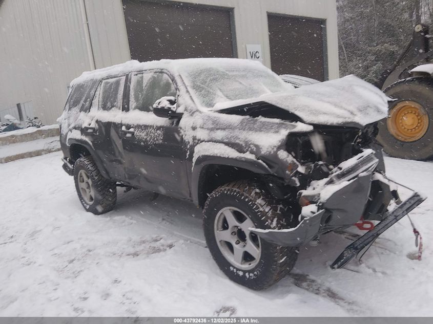 TOYOTA 4RUNNER SR5