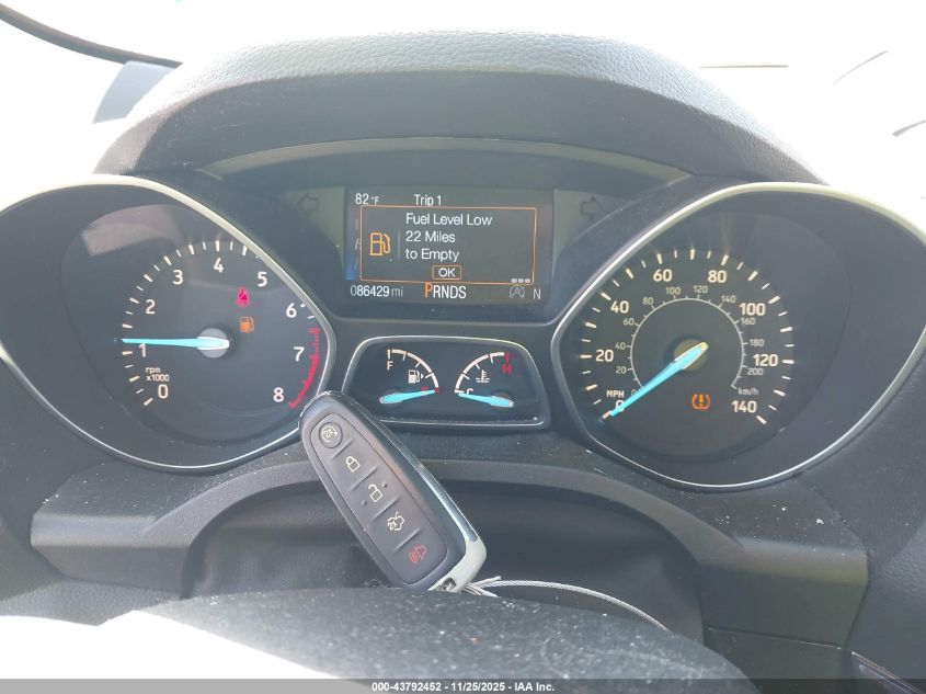 2017 Ford Escape Titanium VIN: 1FMCU0JD4HUB60000 Lot: 43792452