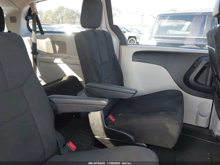 2011 Dodge Grand Caravan Crew VIN: 2D4RN5DGXBR743483 Lot: 43792453