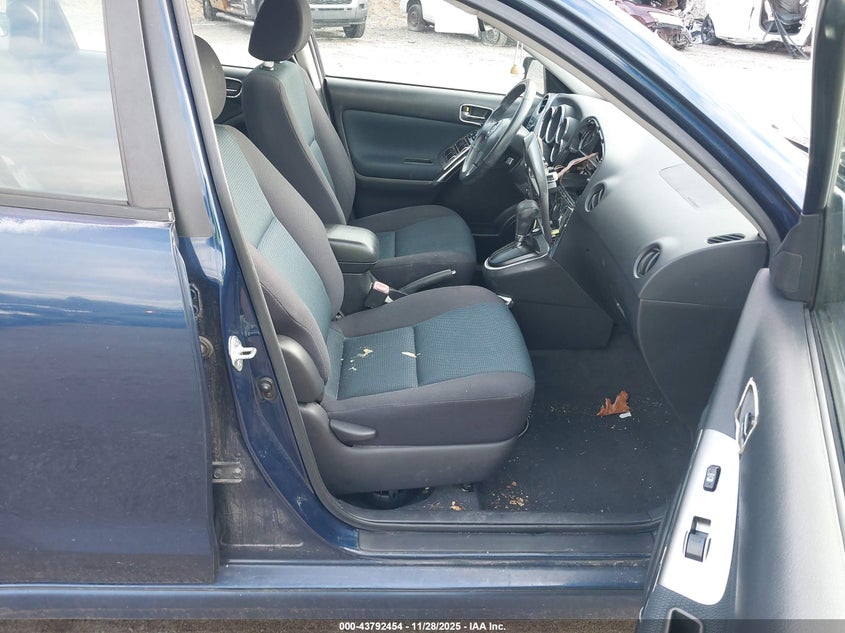 2T1KR32E66C608810 2006 TOYOTA MATRIX photo no. 5