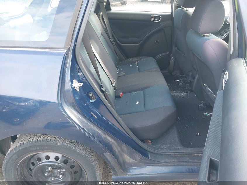 2006 Toyota Matrix Xr VIN: 2T1KR32E66C608810 Lot: 43792454