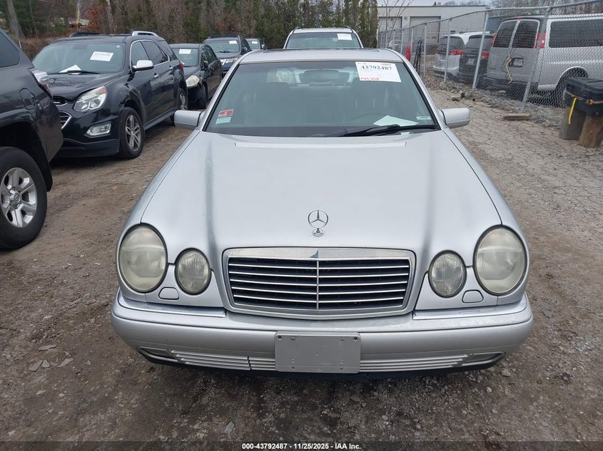 1998 Mercedes-Benz E 430 VIN: WDBJF70F4WA696539 Lot: 43792487