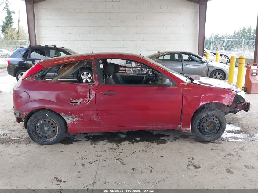 2005 Ford Focus Zx3 VIN: 3FAFP31NX5R102792 Lot: 43792506