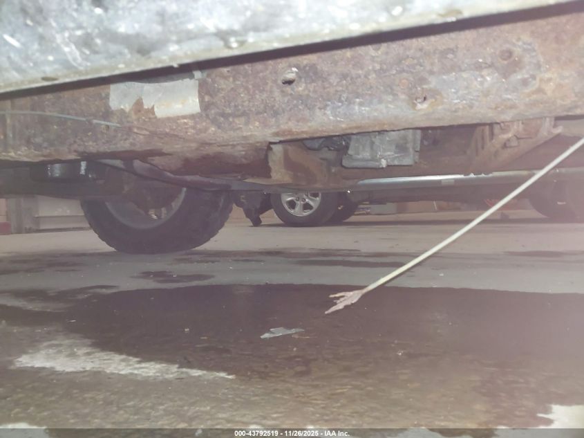 2000 Chevrolet Silverado 1500 Ls VIN: 1GCEK19T7YZ269820 Lot: 43792519