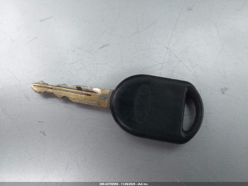 2004 Ford Expedition Eddie Bauer VIN: 1FMFU18L94LB09799 Lot: 43792556