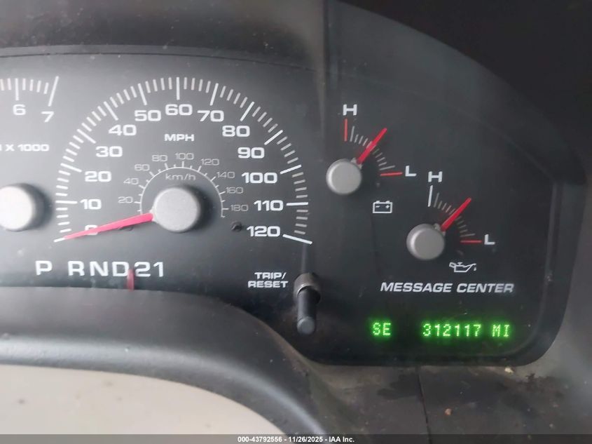 2004 Ford Expedition Eddie Bauer VIN: 1FMFU18L94LB09799 Lot: 43792556